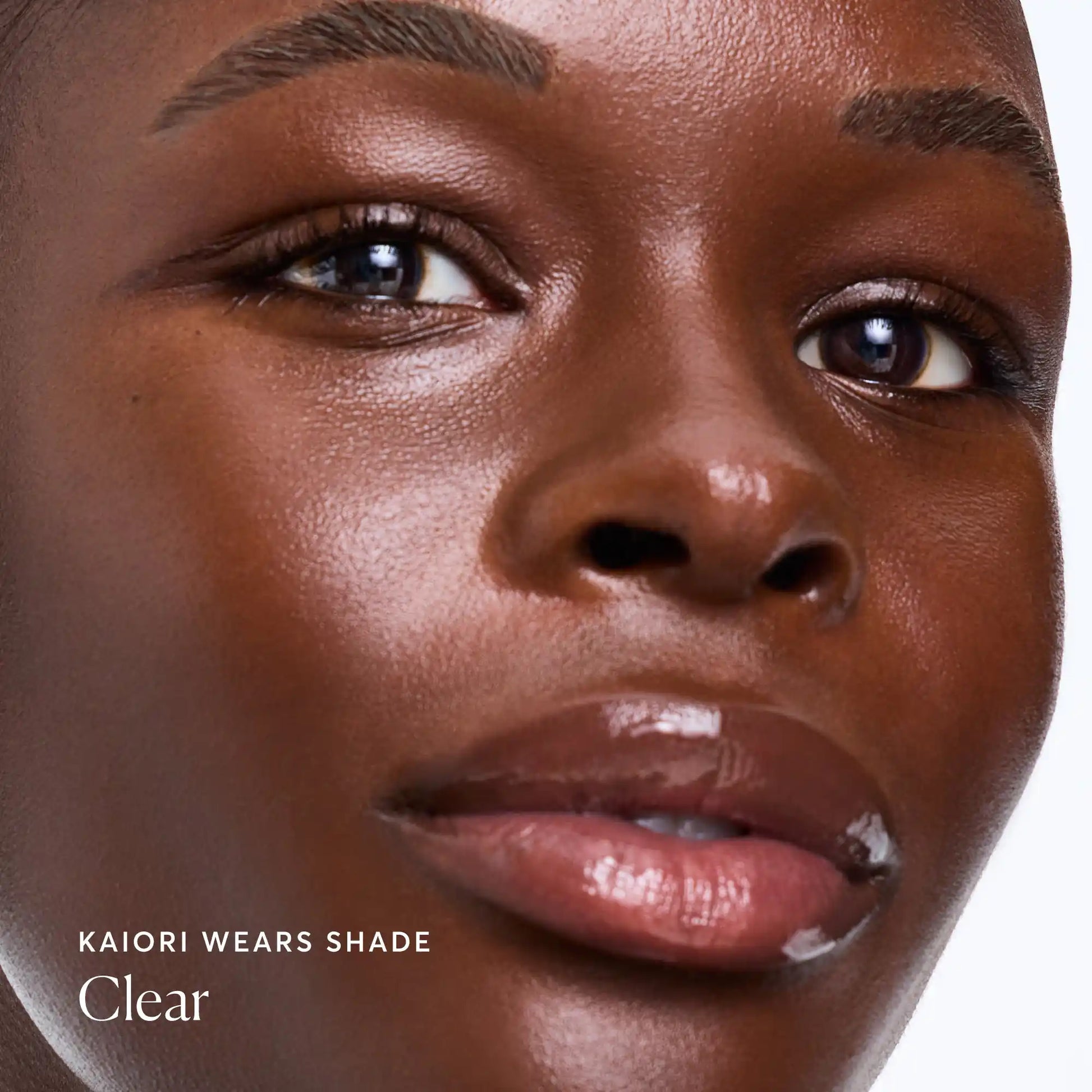 phyto-glow-lip-balm-clear-t1 NATR-60066-Alt-Images-Phyto-Glow-Lip-Balm-Clear-04.webp